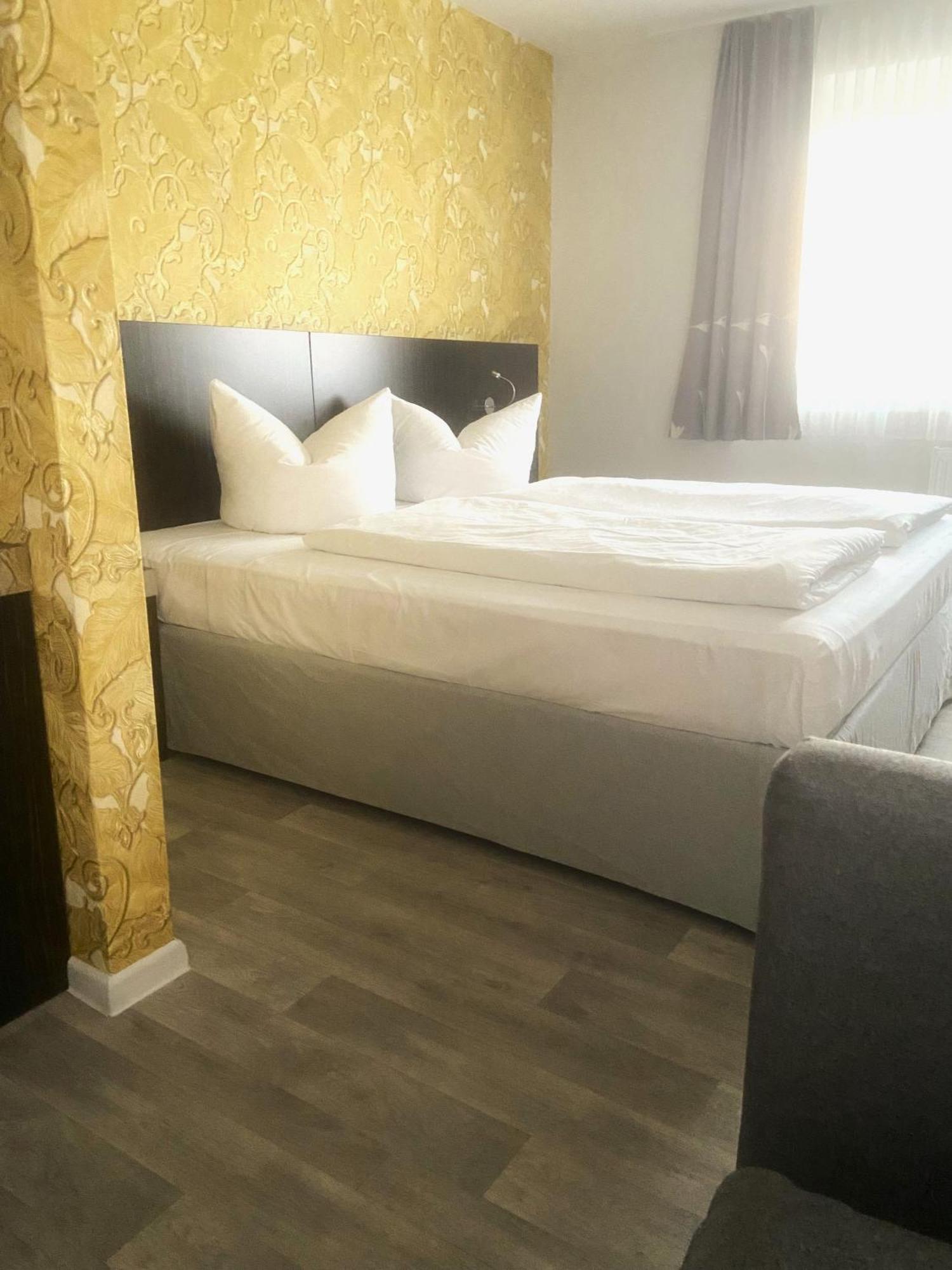 Hotel 22 Dessau-Rosslau Екстер'єр фото