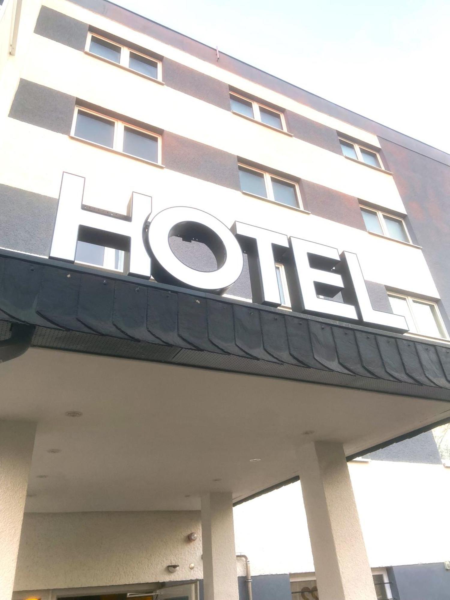 Hotel 22 Dessau-Rosslau Екстер'єр фото