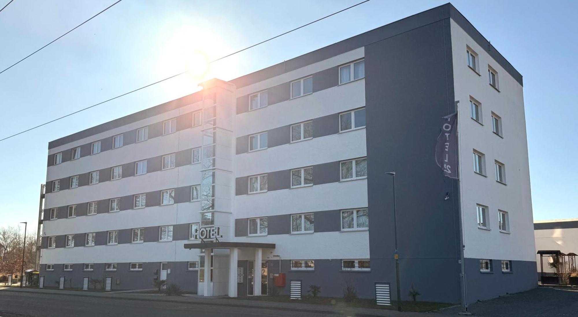 Hotel 22 Dessau-Rosslau Екстер'єр фото