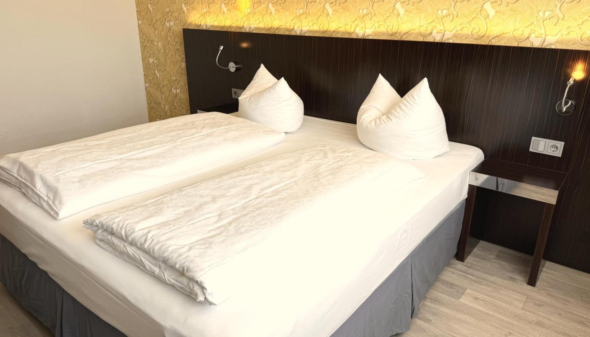 Hotel 22 Dessau-Rosslau Екстер'єр фото